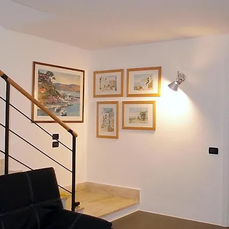 Delle Camelie Villa Merine